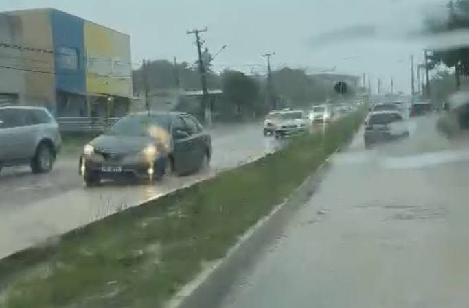 Veja pontos de alagamento em Natal e saiba por onde dirigir