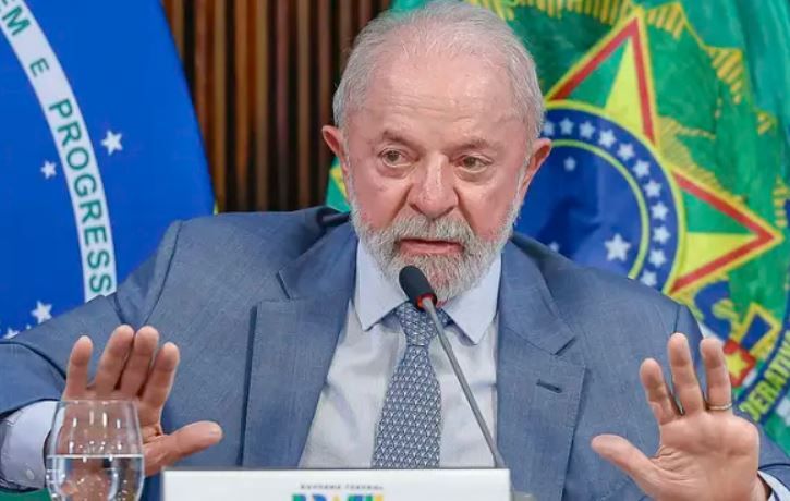 Nas redes, governo Lula critica isenção fiscal milionária concedida por ele mesmo