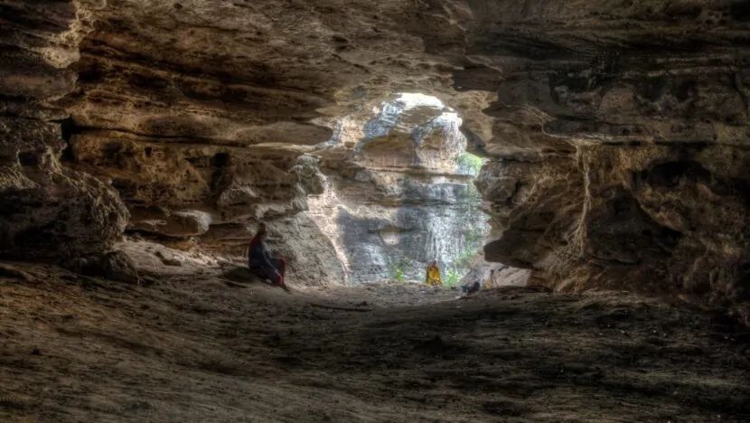 Parque com 218 cavernas e pinturas rupestres milenares é aberto ao público no RN