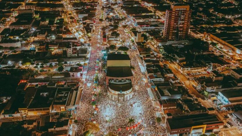 250 mil invadem Mossoró no Pingo da Mei Dia: Xand Avião e Léo Santana comandam maior abertura da história