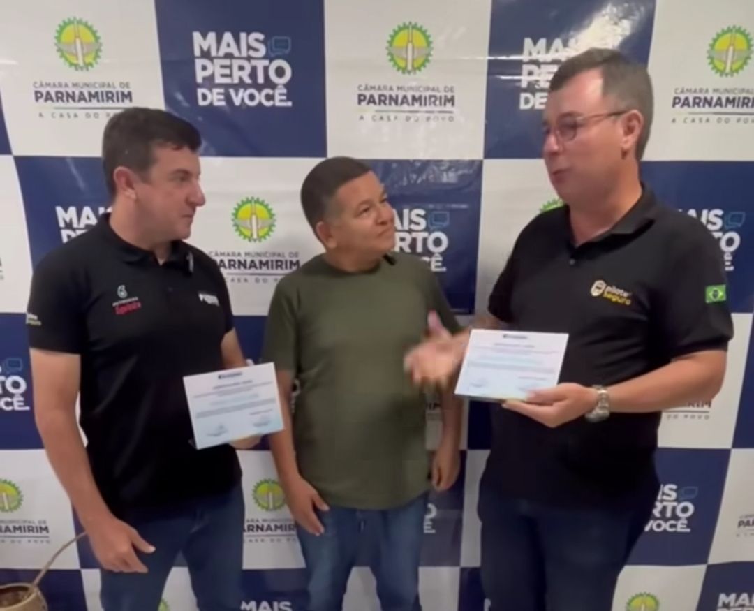 VEREADOR SERGINHO E CÂMARA MUNICIPAL HOMENAGEIAM GRUPO PILOTE SEGURO DURANTE MAIO AMARELO