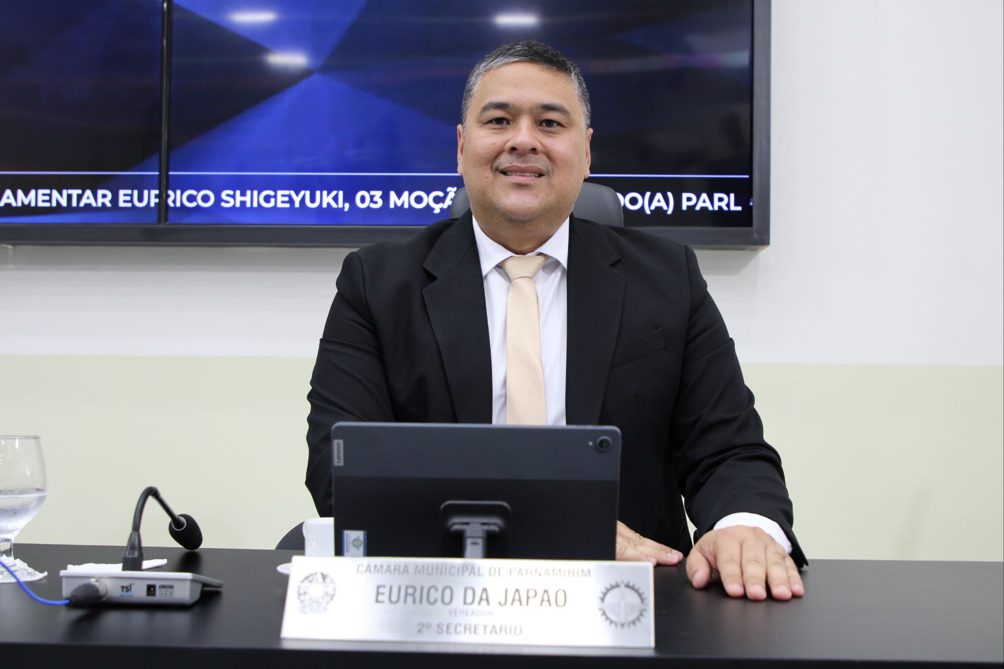 Vereador Eurico da Japão solicita limpeza de terreno com risco à saúde em Bela Parnamirim