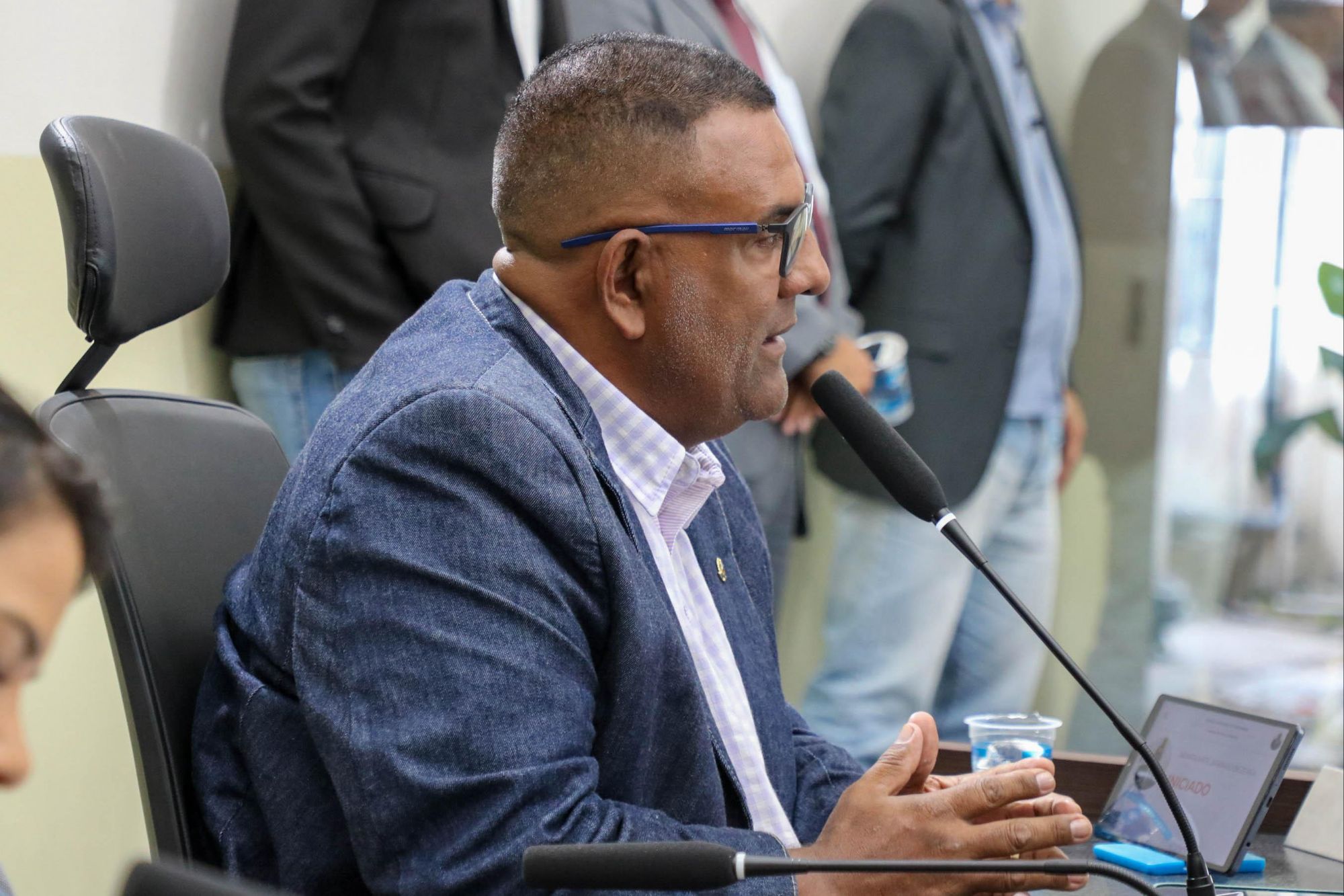 Vereador Afrânio solicita limpeza urgente da Rua Inácia Vieira Praxedes