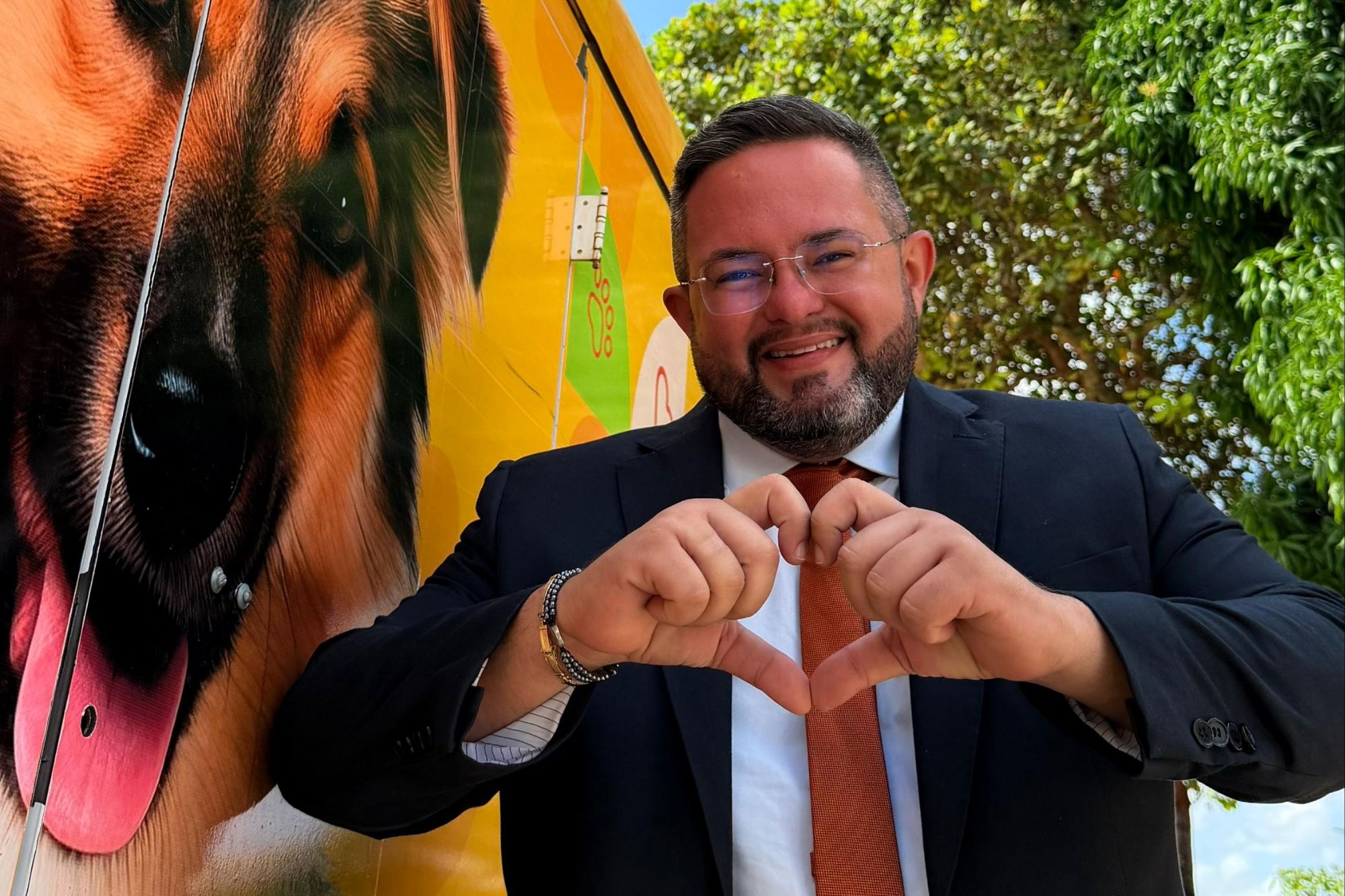 DR. JONAS GODEIRO LIDERA AÇÃO HISTÓRICA DE CASTRAÇÃO DE 466 GATOS EM PARNAMIRIM