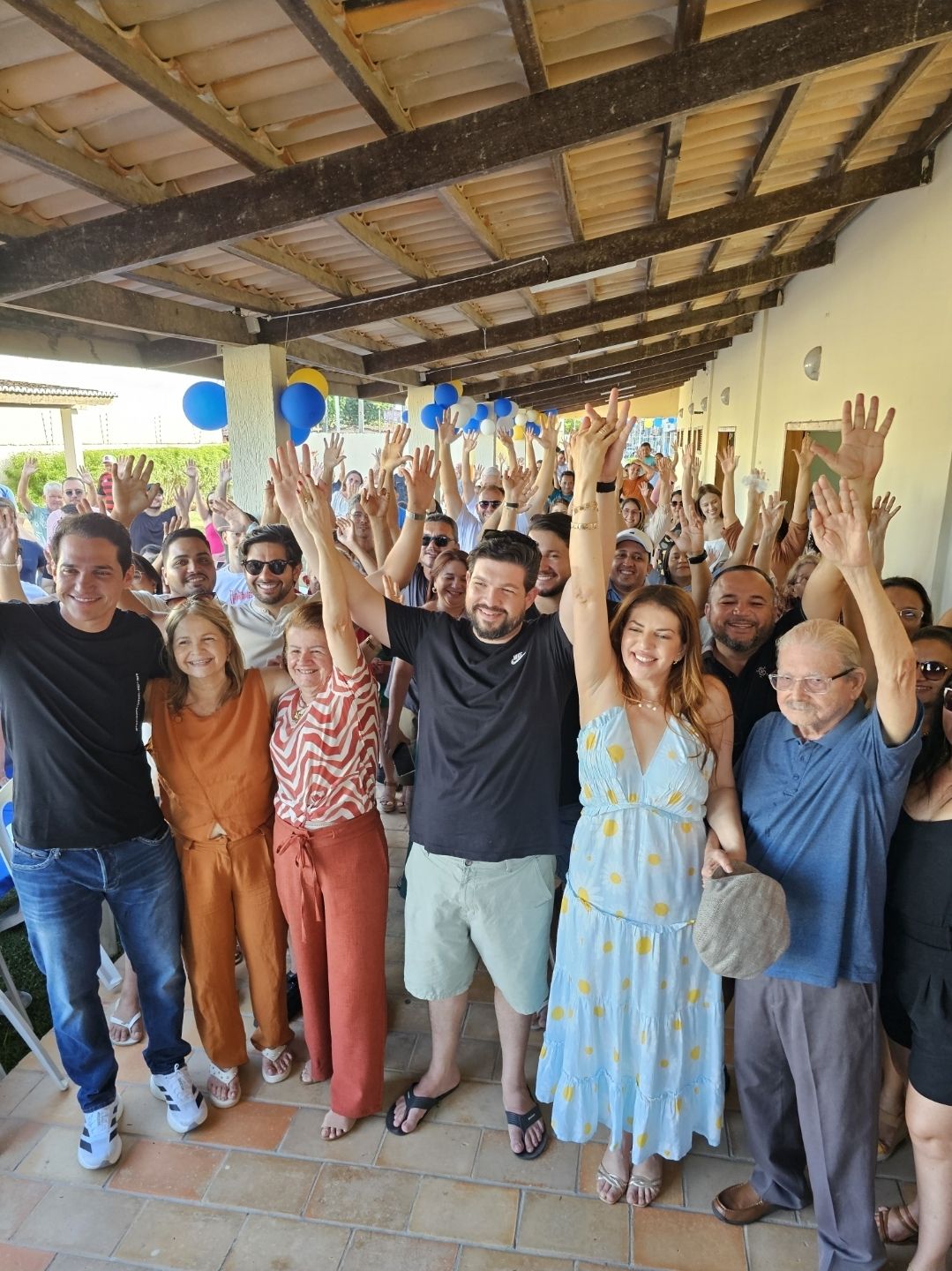 VEREADOR RODRIGO CRUZ REÚNE AMIGOS EM CONFRATERNIZAÇÃO DE AMIGOS E ANUNCIA APOIO A PRÉ-CANDIDATURAS ESTADUAIS E FEDERAIS